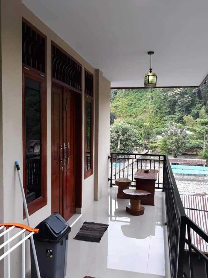 Bukit Lawang Hotel Exterior foto